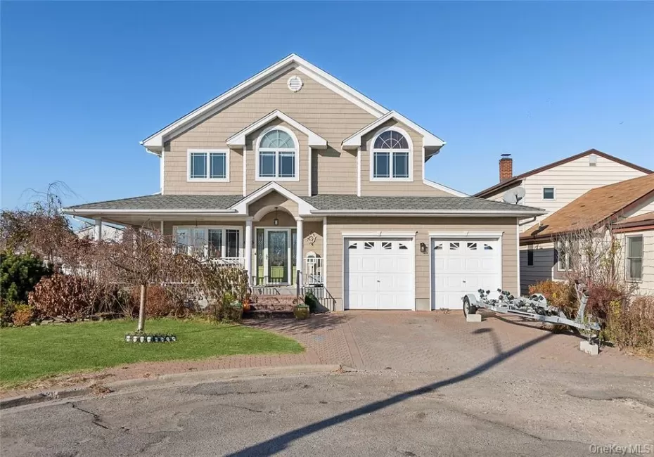 4 Quebec Road, Hempstead, NY, 4 Bedrooms Bedrooms, 8 Rooms Rooms,2 BathroomsBathrooms,Residential,For Rent,Quebec,0,969650 4 Quebec Road, Hempstead, NY, 4 Bedrooms Bedrooms, 8 Rooms Rooms,2 BathroomsBathrooms,Residential,For Rent,Quebec,0,969650