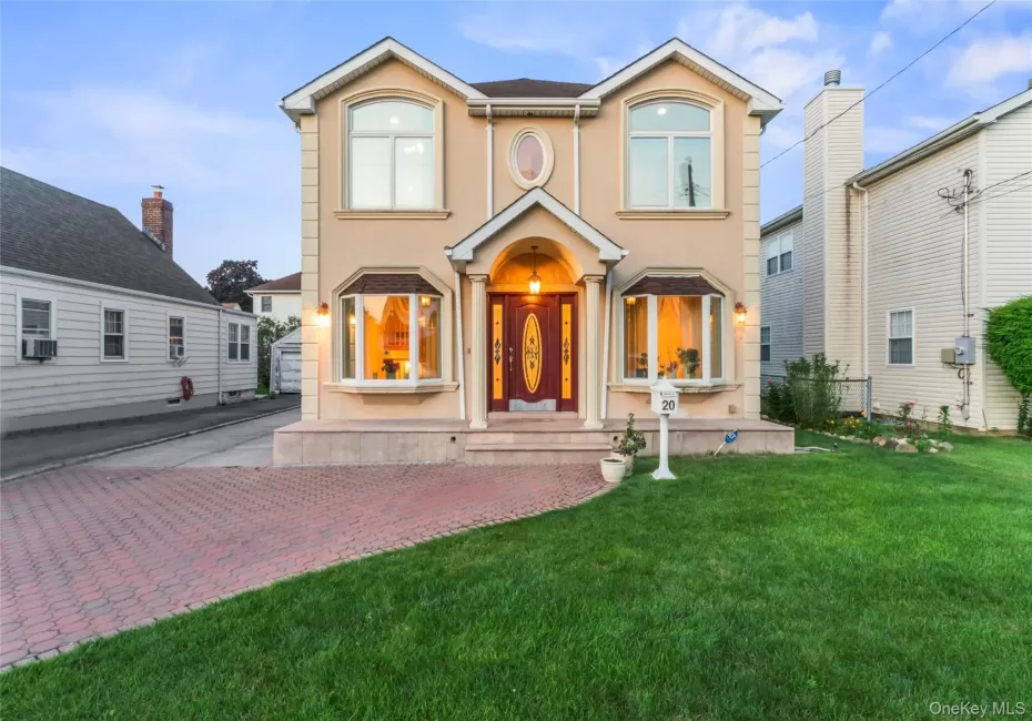 20 Heywood Street, Hempstead, NY, 5 Bedrooms Bedrooms, 7 Rooms Rooms,4 BathroomsBathrooms,Residential,For Rent,Heywood,0,1020669 20 Heywood Street, Hempstead, NY, 5 Bedrooms Bedrooms, 7 Rooms Rooms,4 BathroomsBathrooms,Residential,For Rent,Heywood,0,1020669