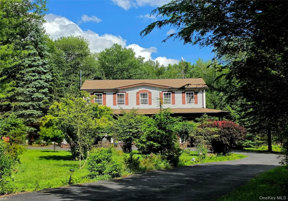 239 Burnt Ridge Road, Fallsburg, NY, 4 Bedrooms Bedrooms, 9 Rooms Rooms,2 BathroomsBathrooms,Residential,For Rent,Burnt Ridge,0,1016492 239 Burnt Ridge Road, Fallsburg, NY, 4 Bedrooms Bedrooms, 9 Rooms Rooms,2 BathroomsBathrooms,Residential,For Rent,Burnt Ridge,0,1016492