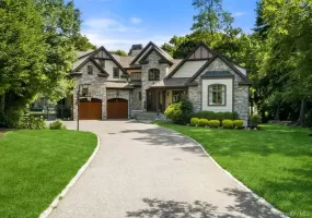 5 Buckingham Court, Oyster Bay, NY, 4 Bedrooms Bedrooms, 9 Rooms Rooms,4 BathroomsBathrooms,Residential,For Rent,Buckingham,0,1016622 5 Buckingham Court, Oyster Bay, NY, 4 Bedrooms Bedrooms, 9 Rooms Rooms,4 BathroomsBathrooms,Residential,For Rent,Buckingham,0,1016622