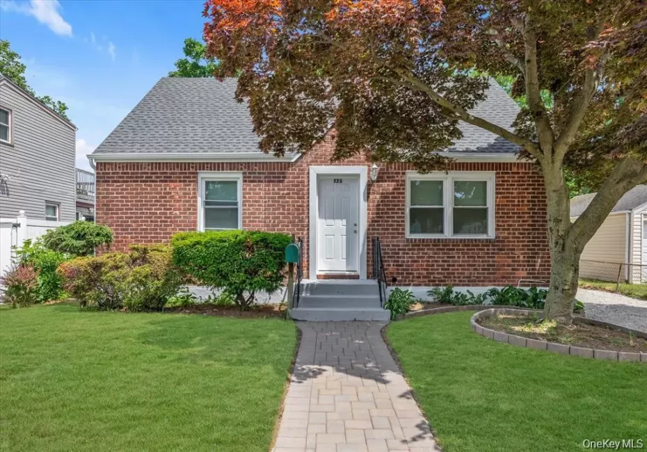 773 Nostrand Avenue, Hempstead, NY, 4 Bedrooms Bedrooms, 7 Rooms Rooms,2 BathroomsBathrooms,Residential,For Rent,Nostrand,0,1020899 773 Nostrand Avenue, Hempstead, NY, 4 Bedrooms Bedrooms, 7 Rooms Rooms,2 BathroomsBathrooms,Residential,For Rent,Nostrand,0,1020899