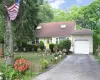 5 Radio Avenue, Brookhaven, NY, 4 Bedrooms Bedrooms, 8 Rooms Rooms,2 BathroomsBathrooms,Residential,For Rent,Radio,0,1020283 5 Radio Avenue, Brookhaven, NY, 4 Bedrooms Bedrooms, 8 Rooms Rooms,2 BathroomsBathrooms,Residential,For Rent,Radio,0,1020283