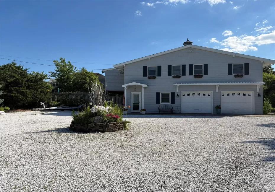 72 Circle Drive, Babylon, NY, 4 Bedrooms Bedrooms, 12 Rooms Rooms,3 BathroomsBathrooms,Residential,For Rent,Circle,0,1020694 72 Circle Drive, Babylon, NY, 4 Bedrooms Bedrooms, 12 Rooms Rooms,3 BathroomsBathrooms,Residential,For Rent,Circle,0,1020694