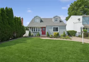 10 Audrey Avenue, Oyster Bay, NY, 4 Bedrooms Bedrooms, 7 Rooms Rooms,3 BathroomsBathrooms,Residential,For Rent,Audrey,0,1020533 10 Audrey Avenue, Oyster Bay, NY, 4 Bedrooms Bedrooms, 7 Rooms Rooms,3 BathroomsBathrooms,Residential,For Rent,Audrey,0,1020533