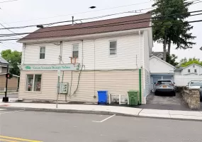 36 Wallkill Avenue, Middletown, NY, 2 Bedrooms Bedrooms, 4 Rooms Rooms,1 BathroomBathrooms,Residential Lease,For Rent,Wallkill,0,1021251 36 Wallkill Avenue, Middletown, NY, 2 Bedrooms Bedrooms, 4 Rooms Rooms,1 BathroomBathrooms,Residential Lease,For Rent,Wallkill,0,1021251
