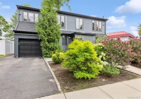 301 Merrick Avenue, Hempstead, NY, 5 Bedrooms Bedrooms, 10 Rooms Rooms,1 BathroomBathrooms,Residential,For Rent,Merrick,0,1020241 301 Merrick Avenue, Hempstead, NY, 5 Bedrooms Bedrooms, 10 Rooms Rooms,1 BathroomBathrooms,Residential,For Rent,Merrick,0,1020241