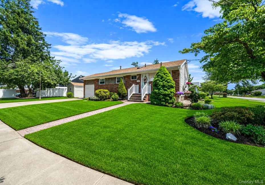 33 Wilshire Drive, Babylon, NY, 4 Bedrooms Bedrooms, 12 Rooms Rooms,3 BathroomsBathrooms,Residential,For Rent,Wilshire,0,1020284 33 Wilshire Drive, Babylon, NY, 4 Bedrooms Bedrooms, 12 Rooms Rooms,3 BathroomsBathrooms,Residential,For Rent,Wilshire,0,1020284