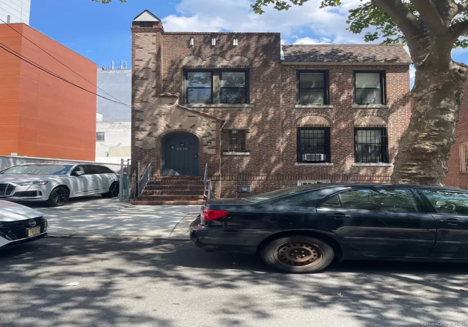 4415 64th Street, New York, NY, 4 Bedrooms Bedrooms, 7 Rooms Rooms,2 BathroomsBathrooms,Residential Lease,For Rent,64th,0,1020997 4415 64th Street, New York, NY, 4 Bedrooms Bedrooms, 7 Rooms Rooms,2 BathroomsBathrooms,Residential Lease,For Rent,64th,0,1020997