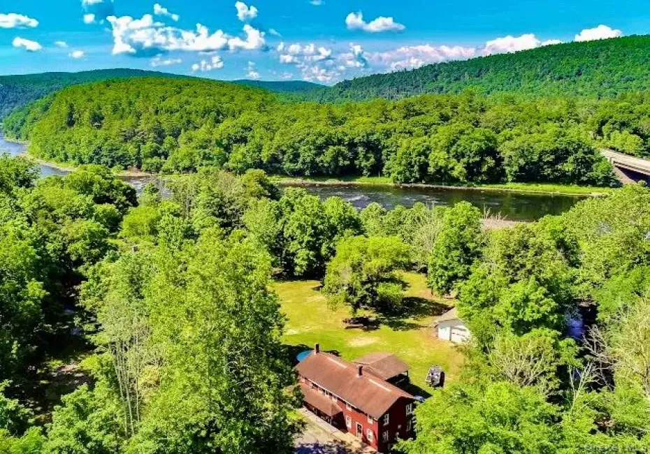 4 Tow Path Road, Highland, NY, 2 Bedrooms Bedrooms, 6 Rooms Rooms,1 BathroomBathrooms,Residential,For Rent,Tow Path,0,1020044 4 Tow Path Road, Highland, NY, 2 Bedrooms Bedrooms, 6 Rooms Rooms,1 BathroomBathrooms,Residential,For Rent,Tow Path,0,1020044
