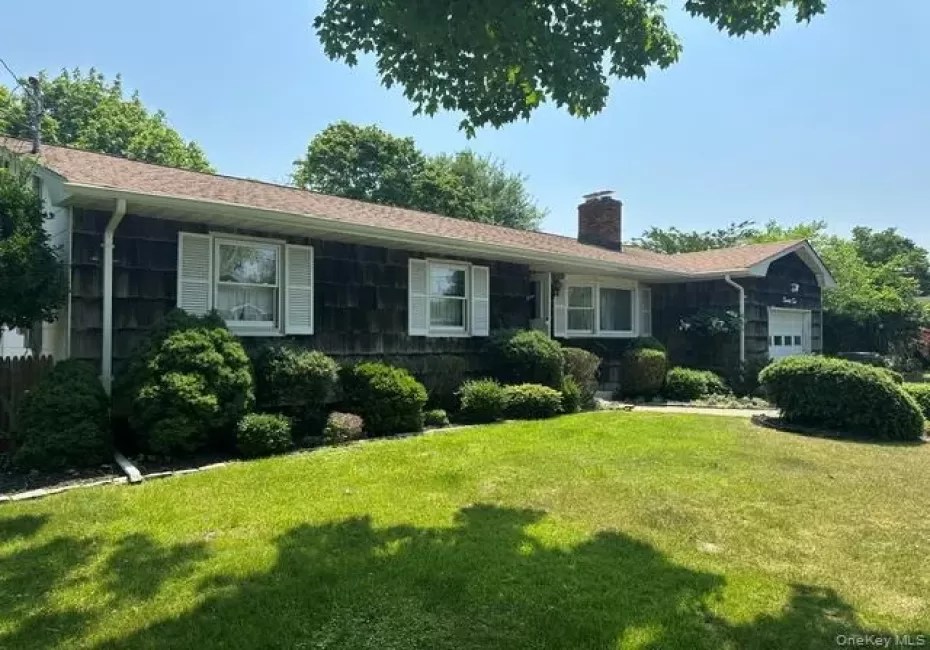 22 Faith Drive, Southampton, NY, 3 Bedrooms Bedrooms, 6 Rooms Rooms,2 BathroomsBathrooms,Residential,For Rent,Faith,0,1020483 22 Faith Drive, Southampton, NY, 3 Bedrooms Bedrooms, 6 Rooms Rooms,2 BathroomsBathrooms,Residential,For Rent,Faith,0,1020483