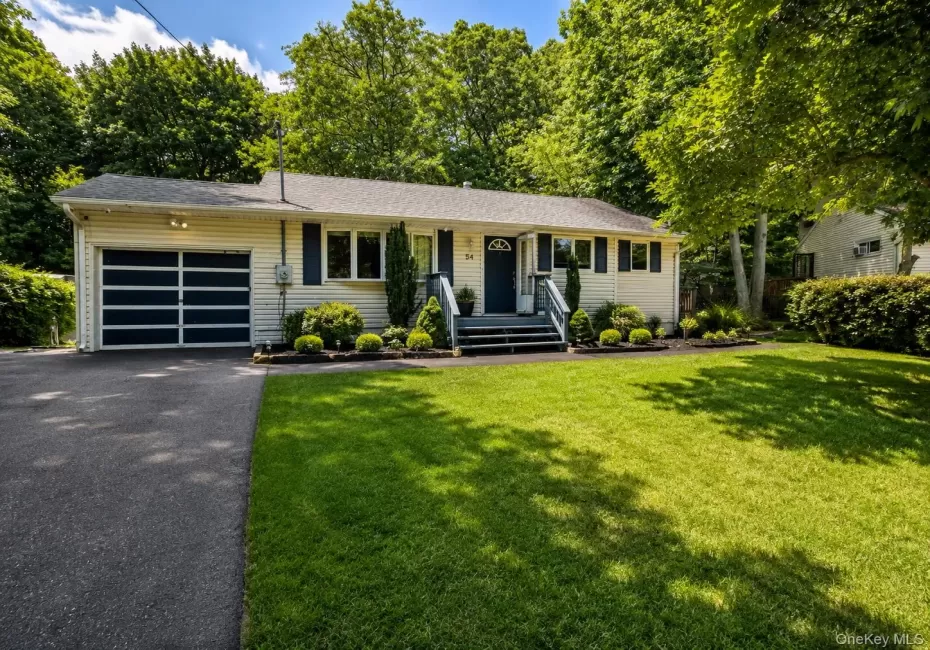 54 Capt Shankey Drive, Haverstraw, NY, 4 Bedrooms Bedrooms, 8 Rooms Rooms,2 BathroomsBathrooms,Residential,For Rent,Capt Shankey,0,1020858 54 Capt Shankey Drive, Haverstraw, NY, 4 Bedrooms Bedrooms, 8 Rooms Rooms,2 BathroomsBathrooms,Residential,For Rent,Capt Shankey,0,1020858