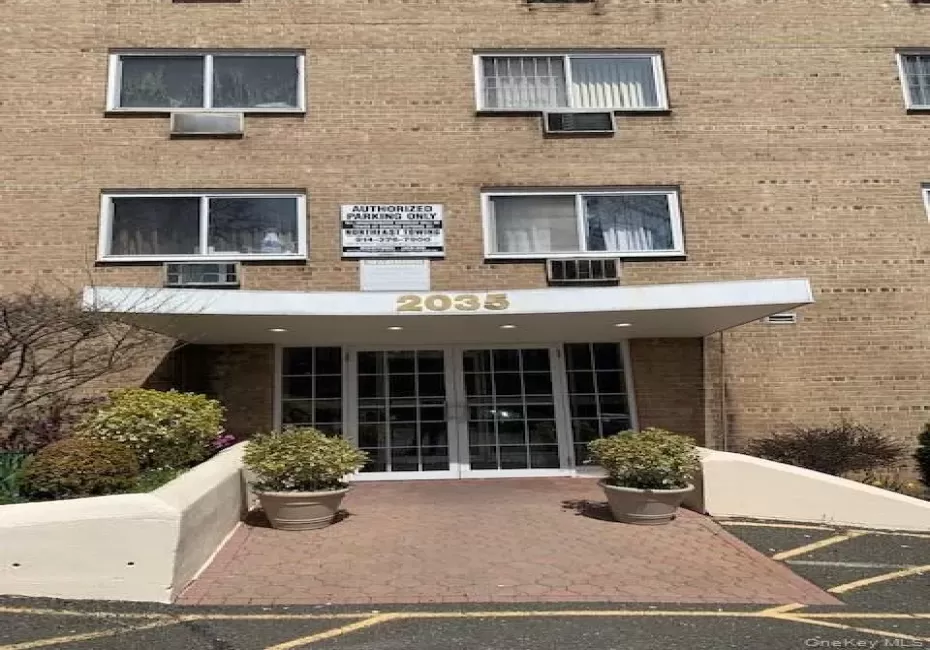 2035 Central Park Avenue, Yonkers, NY, 1 Room Rooms,1 BathroomBathrooms,Residential Lease,For Rent,Central Park,0,1021404 2035 Central Park Avenue, Yonkers, NY, 1 Room Rooms,1 BathroomBathrooms,Residential Lease,For Rent,Central Park,0,1021404