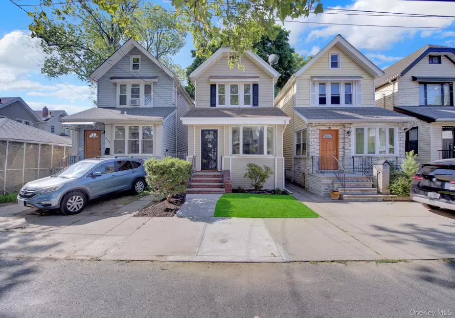 96-16 91st Drive, New York, NY, 3 Bedrooms Bedrooms, 6 Rooms Rooms,2 BathroomsBathrooms,Residential,For Rent,91st,0,1021428 96-16 91st Drive, New York, NY, 3 Bedrooms Bedrooms, 6 Rooms Rooms,2 BathroomsBathrooms,Residential,For Rent,91st,0,1021428