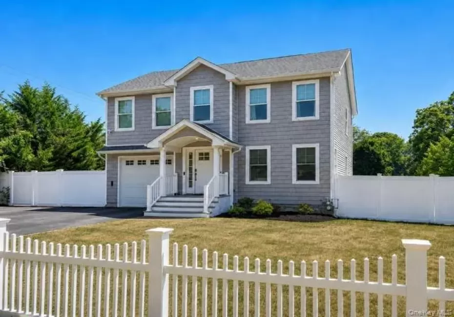 15 Comet Place, Brookhaven, NY, 3 Bedrooms Bedrooms, 6 Rooms Rooms,2 BathroomsBathrooms,Residential,For Rent,Comet,0,1021494 15 Comet Place, Brookhaven, NY, 3 Bedrooms Bedrooms, 6 Rooms Rooms,2 BathroomsBathrooms,Residential,For Rent,Comet,0,1021494