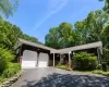 Huge driveway for additional parking Huge driveway for additional parking