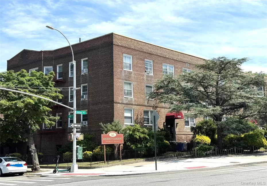 141-03 Union Turnpike, New York, NY, 2 Bedrooms Bedrooms, 5 Rooms Rooms,1 BathroomBathrooms,Residential,For Rent,Union,0,1021667 141-03 Union Turnpike, New York, NY, 2 Bedrooms Bedrooms, 5 Rooms Rooms,1 BathroomBathrooms,Residential,For Rent,Union,0,1021667