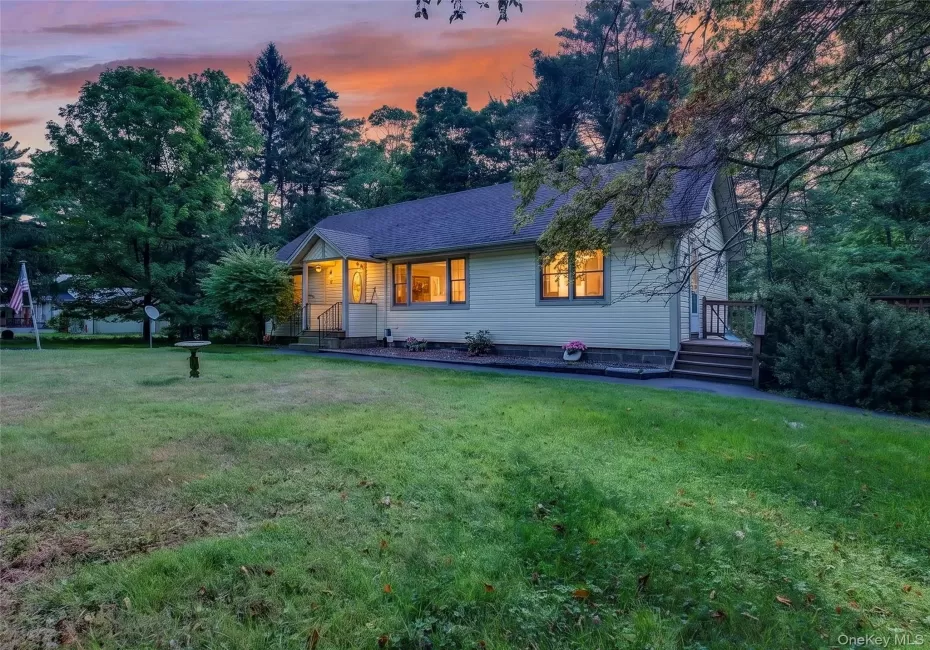 80 Beaver Brook Road, Highland, NY, 2 Bedrooms Bedrooms, 5 Rooms Rooms,1 BathroomBathrooms,Residential,For Rent,Beaver Brook,0,1021713 80 Beaver Brook Road, Highland, NY, 2 Bedrooms Bedrooms, 5 Rooms Rooms,1 BathroomBathrooms,Residential,For Rent,Beaver Brook,0,1021713