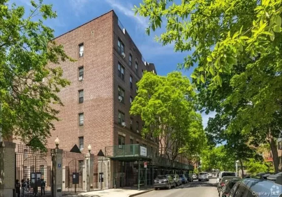 34-20 83rd Street, New York, NY, 1 Bedroom Bedrooms, 5 Rooms Rooms,1 BathroomBathrooms,Residential,For Rent,83rd,0,1021735 34-20 83rd Street, New York, NY, 1 Bedroom Bedrooms, 5 Rooms Rooms,1 BathroomBathrooms,Residential,For Rent,83rd,0,1021735