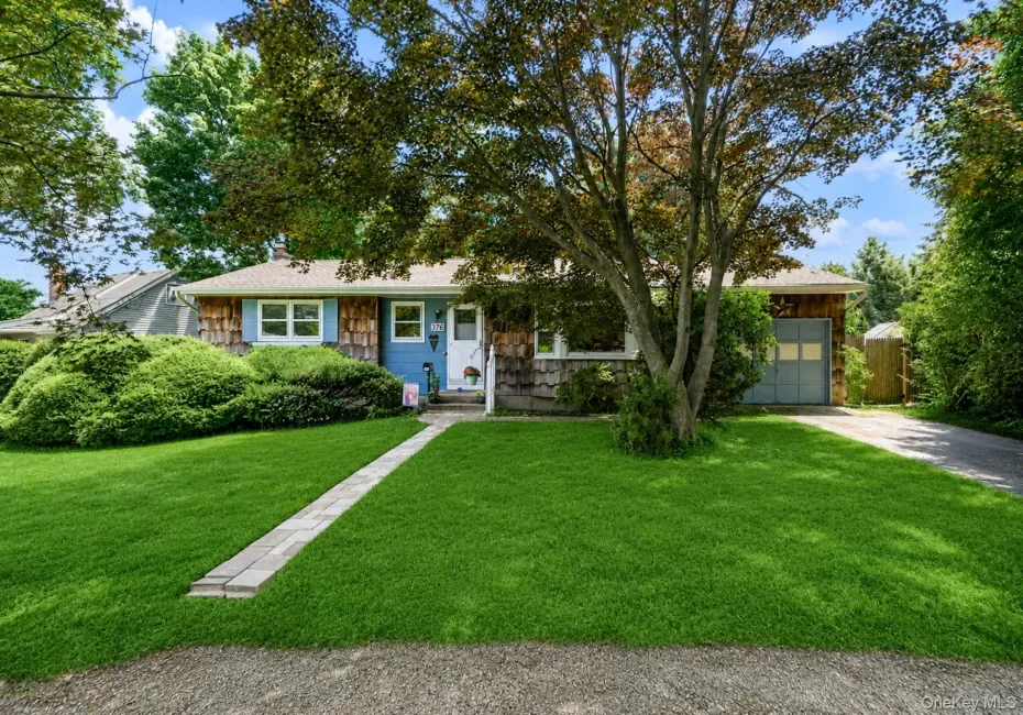 376 Moriches Road, Smithtown, NY, 3 Bedrooms Bedrooms, 7 Rooms Rooms,2 BathroomsBathrooms,Residential,For Rent,Moriches,0,1020426 376 Moriches Road, Smithtown, NY, 3 Bedrooms Bedrooms, 7 Rooms Rooms,2 BathroomsBathrooms,Residential,For Rent,Moriches,0,1020426