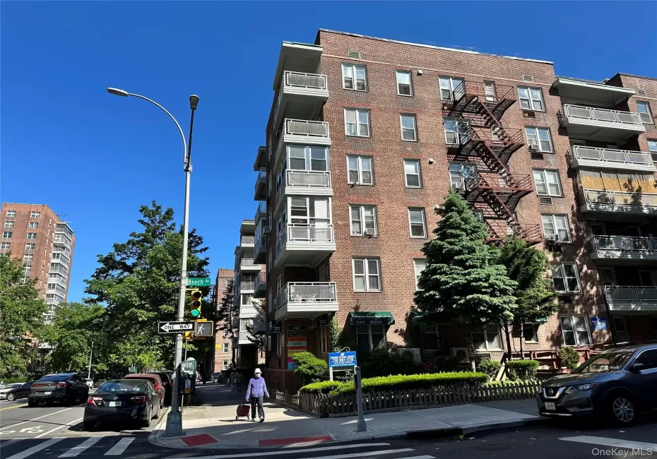 43-43 Kissena Boulevard, New York, NY, 3 Rooms Rooms,1 BathroomBathrooms,Residential,For Rent,Kissena,0,1021672 43-43 Kissena Boulevard, New York, NY, 3 Rooms Rooms,1 BathroomBathrooms,Residential,For Rent,Kissena,0,1021672