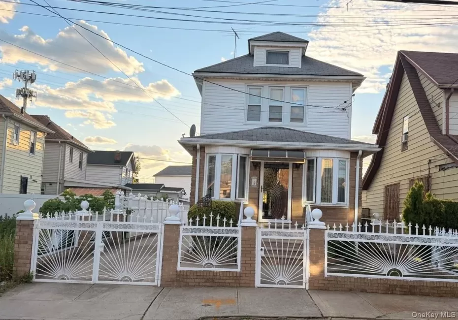 13744 218th Street, New York, NY, 3 Bedrooms Bedrooms, 9 Rooms Rooms,2 BathroomsBathrooms,Residential,For Rent,218th,0,1021750 13744 218th Street, New York, NY, 3 Bedrooms Bedrooms, 9 Rooms Rooms,2 BathroomsBathrooms,Residential,For Rent,218th,0,1021750