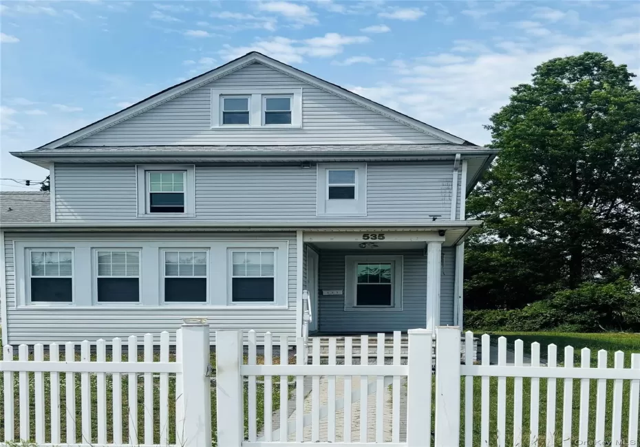 535 Cross Street, North Hempstead, NY, 3 Bedrooms Bedrooms, 6 Rooms Rooms,2 BathroomsBathrooms,Residential,For Rent,Cross,0,1016775 535 Cross Street, North Hempstead, NY, 3 Bedrooms Bedrooms, 6 Rooms Rooms,2 BathroomsBathrooms,Residential,For Rent,Cross,0,1016775