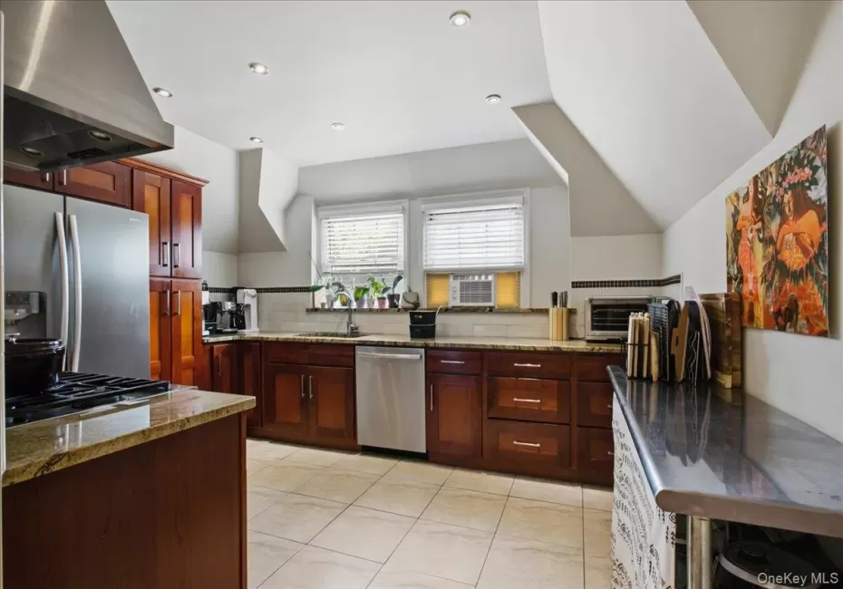 13 Campus Place, Greenburgh, NY, 2 Bedrooms Bedrooms, 5 Rooms Rooms,2 BathroomsBathrooms,Residential,For Rent,Campus,0,1021477 13 Campus Place, Greenburgh, NY, 2 Bedrooms Bedrooms, 5 Rooms Rooms,2 BathroomsBathrooms,Residential,For Rent,Campus,0,1021477