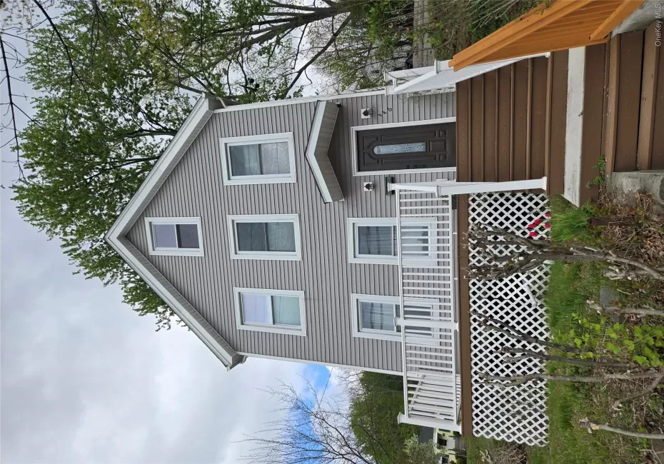 146 Smith Street, Poughkeepsie, NY, 3 Bedrooms Bedrooms, 6 Rooms Rooms,2 BathroomsBathrooms,Residential,For Rent,Smith,0,1021691 146 Smith Street, Poughkeepsie, NY, 3 Bedrooms Bedrooms, 6 Rooms Rooms,2 BathroomsBathrooms,Residential,For Rent,Smith,0,1021691