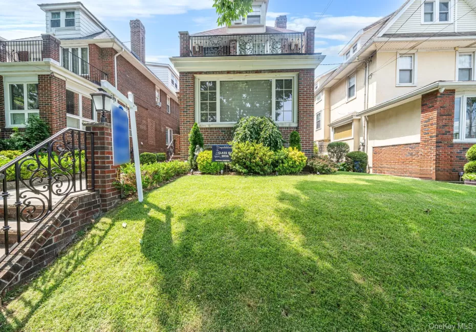 58 85th Street, New York, NY, 4 Bedrooms Bedrooms, 8 Rooms Rooms,2 BathroomsBathrooms,Residential,For Rent,85th,0,1021966 58 85th Street, New York, NY, 4 Bedrooms Bedrooms, 8 Rooms Rooms,2 BathroomsBathrooms,Residential,For Rent,85th,0,1021966