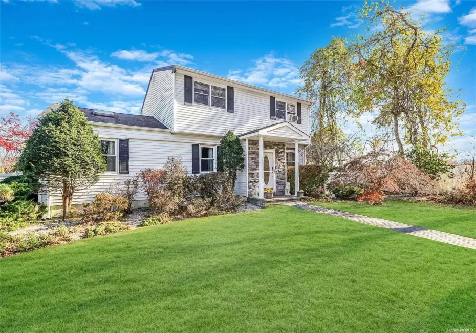 10 Marchant Drive, Smithtown, NY, 3 Bedrooms Bedrooms, 10 Rooms Rooms,3 BathroomsBathrooms,Residential,For Rent,Marchant,0,L3591496 10 Marchant Drive, Smithtown, NY, 3 Bedrooms Bedrooms, 10 Rooms Rooms,3 BathroomsBathrooms,Residential,For Rent,Marchant,0,L3591496