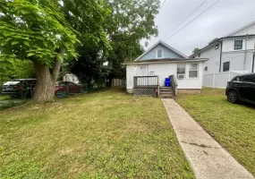 15 Westfield Avenue, Hempstead, NY, 3 Bedrooms Bedrooms, 5 Rooms Rooms,1 BathroomBathrooms,Residential,For Rent,Westfield,0,1019711 15 Westfield Avenue, Hempstead, NY, 3 Bedrooms Bedrooms, 5 Rooms Rooms,1 BathroomBathrooms,Residential,For Rent,Westfield,0,1019711