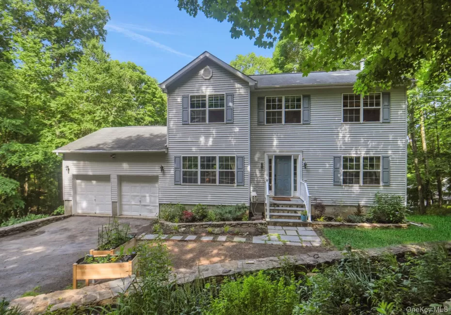 45 Willow Lake Drive, Pawling, NY, 3 Bedrooms Bedrooms, 10 Rooms Rooms,2 BathroomsBathrooms,Residential,For Rent,Willow Lake,0,1017740 45 Willow Lake Drive, Pawling, NY, 3 Bedrooms Bedrooms, 10 Rooms Rooms,2 BathroomsBathrooms,Residential,For Rent,Willow Lake,0,1017740