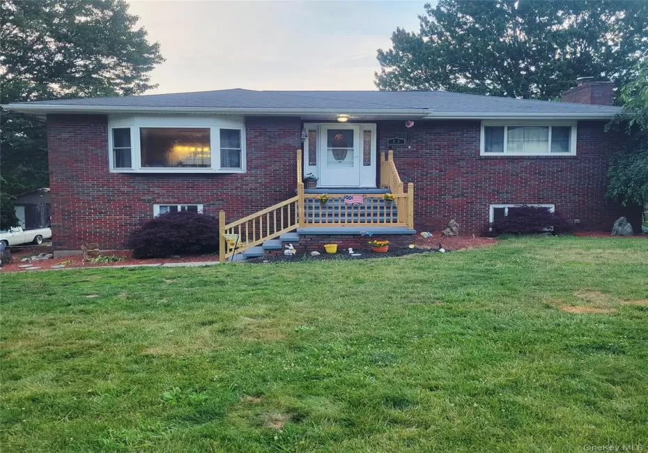 13 Lakeview Drive, Warwick (town), NY, 4 Bedrooms Bedrooms, 8 Rooms Rooms,2 BathroomsBathrooms,Residential,For Rent,Lakeview,0,1014087 13 Lakeview Drive, Warwick (town), NY, 4 Bedrooms Bedrooms, 8 Rooms Rooms,2 BathroomsBathrooms,Residential,For Rent,Lakeview,0,1014087