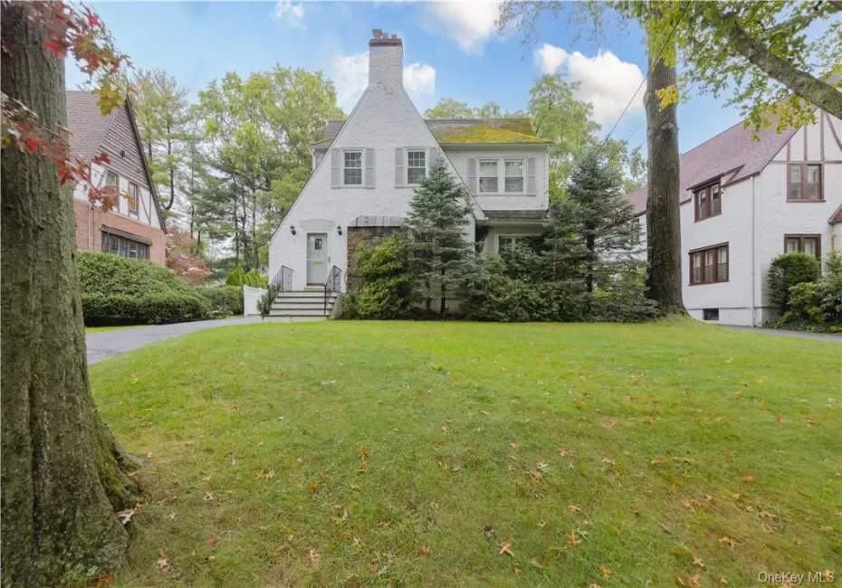 7 Carthage Lane, Scarsdale, NY, 4 Bedrooms Bedrooms, 8 Rooms Rooms,2 BathroomsBathrooms,Residential Lease,For Rent,Carthage,0,1021197 7 Carthage Lane, Scarsdale, NY, 4 Bedrooms Bedrooms, 8 Rooms Rooms,2 BathroomsBathrooms,Residential Lease,For Rent,Carthage,0,1021197