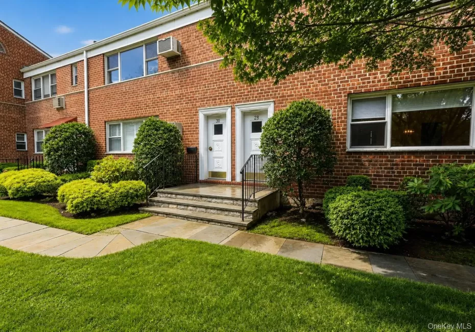 28 Oregon Avenue, Eastchester, NY, 1 Bedroom Bedrooms, 3 Rooms Rooms,1 BathroomBathrooms,Residential,For Rent,Oregon,0,1014330 28 Oregon Avenue, Eastchester, NY, 1 Bedroom Bedrooms, 3 Rooms Rooms,1 BathroomBathrooms,Residential,For Rent,Oregon,0,1014330