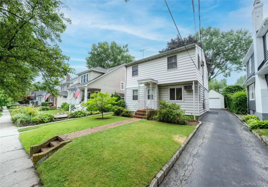 63 Bar Beach Road, North Hempstead, NY, 4 Bedrooms Bedrooms, 7 Rooms Rooms,2 BathroomsBathrooms,Residential,For Rent,Bar Beach,0,1021148 63 Bar Beach Road, North Hempstead, NY, 4 Bedrooms Bedrooms, 7 Rooms Rooms,2 BathroomsBathrooms,Residential,For Rent,Bar Beach,0,1021148