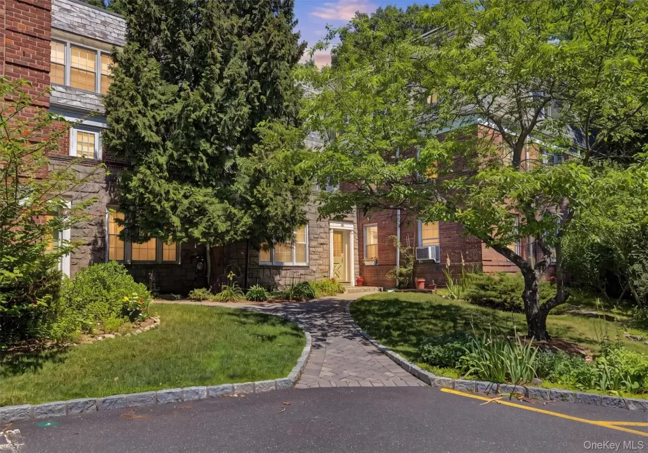 104 Pinewood Rd, Greenburgh, NY, 1 Bedroom Bedrooms, 4 Rooms Rooms,1 BathroomBathrooms,Residential,For Rent,Pinewood Rd,0,1021119 104 Pinewood Rd, Greenburgh, NY, 1 Bedroom Bedrooms, 4 Rooms Rooms,1 BathroomBathrooms,Residential,For Rent,Pinewood Rd,0,1021119