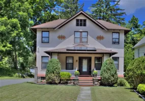 20 Shuit Place, Woodbury, NY, 3 Bedrooms Bedrooms, 7 Rooms Rooms,2 BathroomsBathrooms,Residential,For Rent,Shuit,0,1018026 20 Shuit Place, Woodbury, NY, 3 Bedrooms Bedrooms, 7 Rooms Rooms,2 BathroomsBathrooms,Residential,For Rent,Shuit,0,1018026