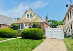 8663 Musket Street, New York, NY, 4 Bedrooms Bedrooms, 8 Rooms Rooms,1 BathroomBathrooms,Residential,For Rent,Musket,0,1020794 8663 Musket Street, New York, NY, 4 Bedrooms Bedrooms, 8 Rooms Rooms,1 BathroomBathrooms,Residential,For Rent,Musket,0,1020794