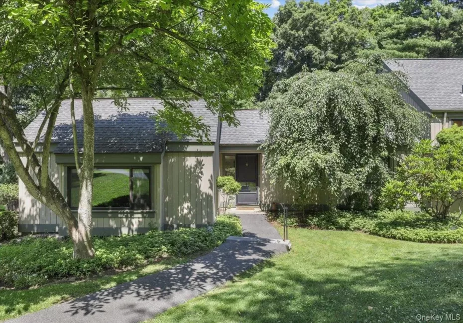 156 Heritage Hills, Somers, NY, 3 Bedrooms Bedrooms, 6 Rooms Rooms,2 BathroomsBathrooms,Residential,For Rent,Heritage,0,1019576 156 Heritage Hills, Somers, NY, 3 Bedrooms Bedrooms, 6 Rooms Rooms,2 BathroomsBathrooms,Residential,For Rent,Heritage,0,1019576
