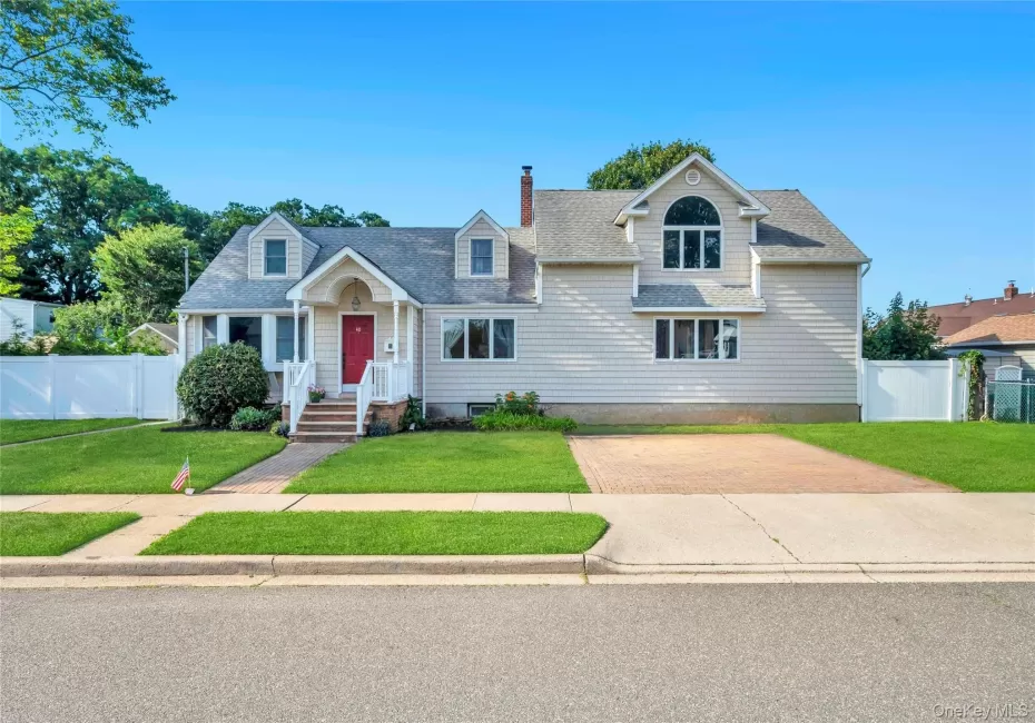 40 Columbia Street, Oyster Bay, NY, 5 Bedrooms Bedrooms, 14 Rooms Rooms,2 BathroomsBathrooms,Residential,For Rent,Columbia,0,1021975 40 Columbia Street, Oyster Bay, NY, 5 Bedrooms Bedrooms, 14 Rooms Rooms,2 BathroomsBathrooms,Residential,For Rent,Columbia,0,1021975