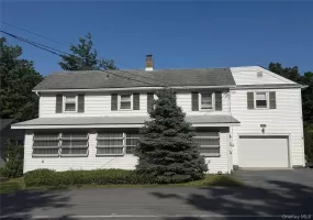1390 Kings Highway, Chester Town, NY, 3 Bedrooms Bedrooms, 8 Rooms Rooms,2 BathroomsBathrooms,Residential Lease,For Rent,Kings,0,1022094 1390 Kings Highway, Chester Town, NY, 3 Bedrooms Bedrooms, 8 Rooms Rooms,2 BathroomsBathrooms,Residential Lease,For Rent,Kings,0,1022094