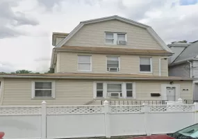 13501 87th Avenue, New York, NY, 2 Bedrooms Bedrooms, 4 Rooms Rooms,1 BathroomBathrooms,Residential Lease,For Rent,87th,0,1022079 13501 87th Avenue, New York, NY, 2 Bedrooms Bedrooms, 4 Rooms Rooms,1 BathroomBathrooms,Residential Lease,For Rent,87th,0,1022079