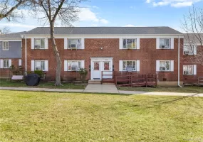 226-10 Manor Road, New York, NY, 2 Bedrooms Bedrooms, 5 Rooms Rooms,1 BathroomBathrooms,Residential,For Rent,Manor,0,970416 226-10 Manor Road, New York, NY, 2 Bedrooms Bedrooms, 5 Rooms Rooms,1 BathroomBathrooms,Residential,For Rent,Manor,0,970416