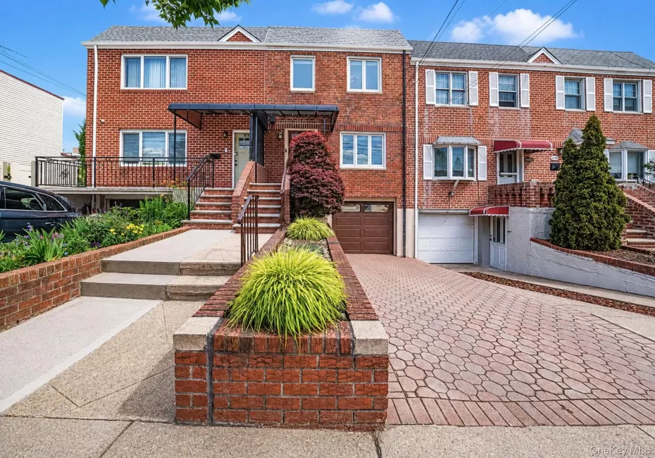 6410 71st Street, New York, NY, 3 Bedrooms Bedrooms, 11 Rooms Rooms,1 BathroomBathrooms,Residential,For Rent,71st,0,1018136 6410 71st Street, New York, NY, 3 Bedrooms Bedrooms, 11 Rooms Rooms,1 BathroomBathrooms,Residential,For Rent,71st,0,1018136