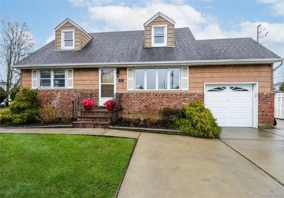 12 Prince Street, Oyster Bay, NY, 3 Bedrooms Bedrooms, 7 Rooms Rooms,2 BathroomsBathrooms,Residential Lease,For Rent,Prince,0,1018826 12 Prince Street, Oyster Bay, NY, 3 Bedrooms Bedrooms, 7 Rooms Rooms,2 BathroomsBathrooms,Residential Lease,For Rent,Prince,0,1018826