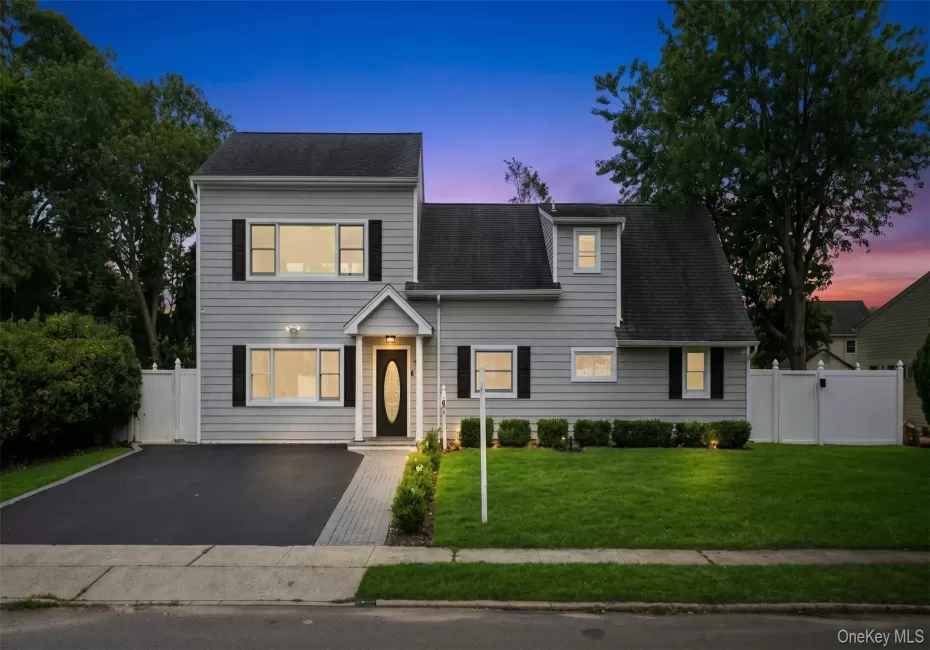 6 Regal Lane, Hempstead, NY, 4 Bedrooms Bedrooms, 7 Rooms Rooms,3 BathroomsBathrooms,Residential,For Rent,Regal,0,1022224 6 Regal Lane, Hempstead, NY, 4 Bedrooms Bedrooms, 7 Rooms Rooms,3 BathroomsBathrooms,Residential,For Rent,Regal,0,1022224