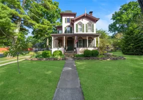 449 Montauk Highway, Brookhaven, NY, 3 Bedrooms Bedrooms, 7 Rooms Rooms,3 BathroomsBathrooms,Residential,For Rent,Montauk,0,1021601 449 Montauk Highway, Brookhaven, NY, 3 Bedrooms Bedrooms, 7 Rooms Rooms,3 BathroomsBathrooms,Residential,For Rent,Montauk,0,1021601