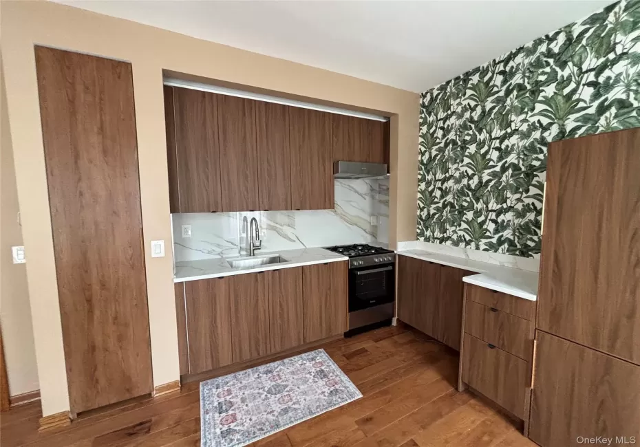 7164 70th Street, New York, NY, 1 Bedroom Bedrooms, 3 Rooms Rooms,1 BathroomBathrooms,Residential Lease,For Rent,70th,0,1022239 7164 70th Street, New York, NY, 1 Bedroom Bedrooms, 3 Rooms Rooms,1 BathroomBathrooms,Residential Lease,For Rent,70th,0,1022239