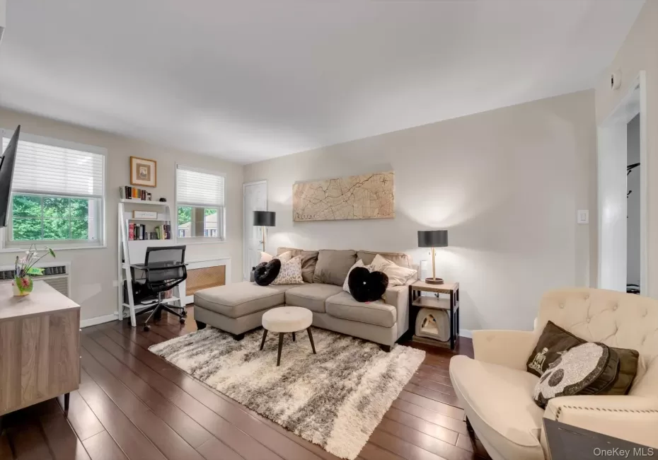 69-33 210 Street, New York, NY, 1 Bedroom Bedrooms, 3 Rooms Rooms,1 BathroomBathrooms,Residential,For Rent,210,0,1022409 69-33 210 Street, New York, NY, 1 Bedroom Bedrooms, 3 Rooms Rooms,1 BathroomBathrooms,Residential,For Rent,210,0,1022409